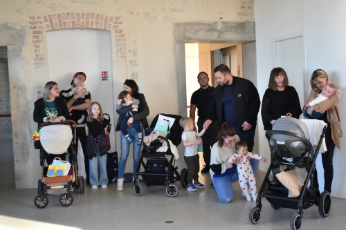 cérémonie des bébés nés en 2024