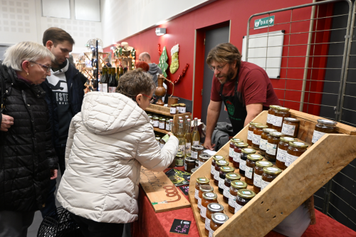 ambiance marché de noel 2025, ambiance alchimiste